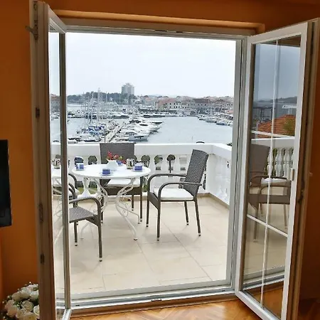 Apartment And Rooms Villa Kolonada Guest house 3*