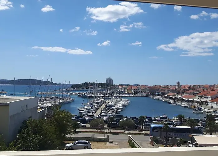 Guest house Apartment And Rooms Villa Kolonada 3*